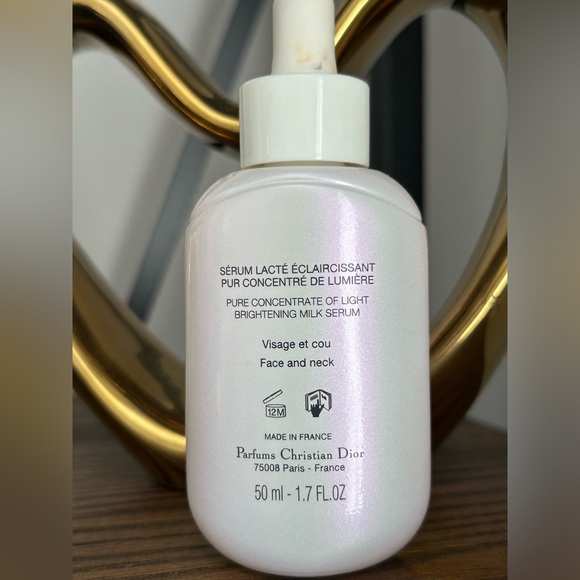 DIORSNOW Essence of Light Serum NEW - Picture 2 of 3